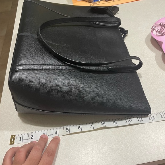 Kate spade black tote bag pre owned condition see photos . - Picture 6 of 11